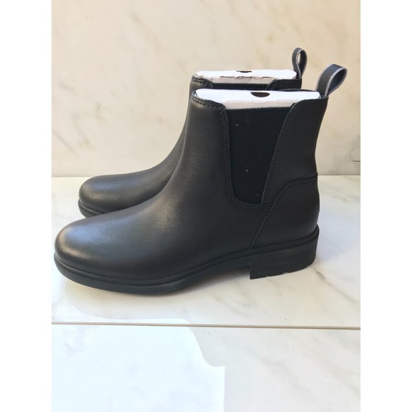 UGG Shoes - $150 UGG Women's Harrison Chelsea Fashion Boot, Black Leather, 10